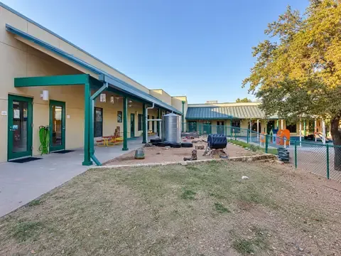 Bright Horizons Family Center at Oak Hill