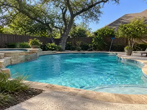 Western Oaks Swimming Pool