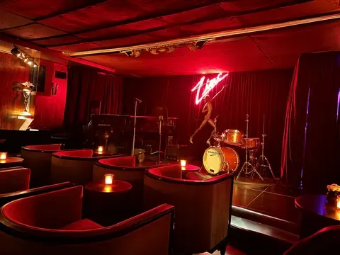 Zinc Bar