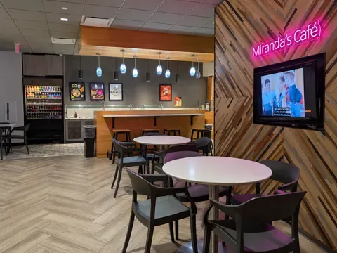 Miranda's Cafe