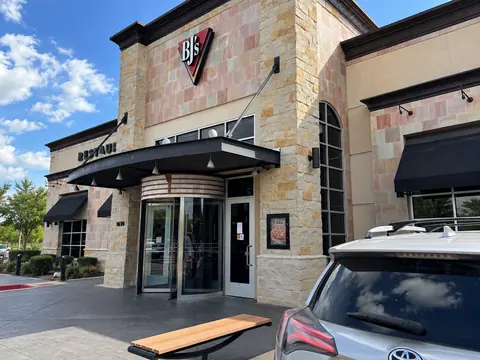 BJ's Restaurant & Brewhouse