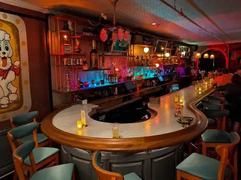Sid Gold's Request Room