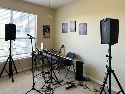 Lene Music Studio - Voice and Piano Lessons