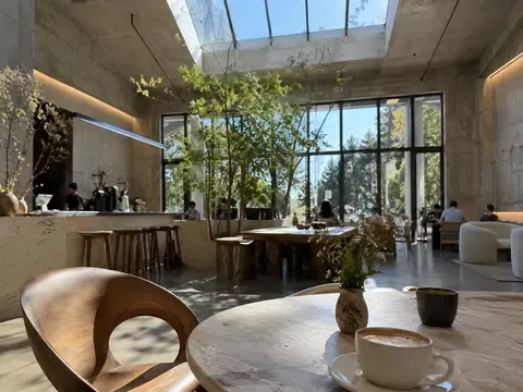 The Coffee Shop 5th & O'neal Llc