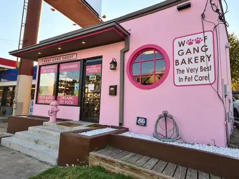 Woof Gang Bakery and Grooming
