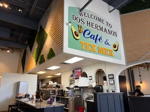Dos Hermanos Cafe & Tex Mex