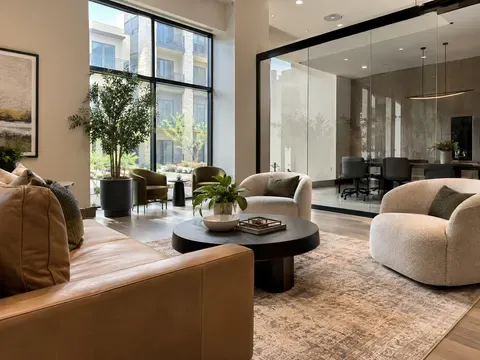 Fox Hill Apartment Homes