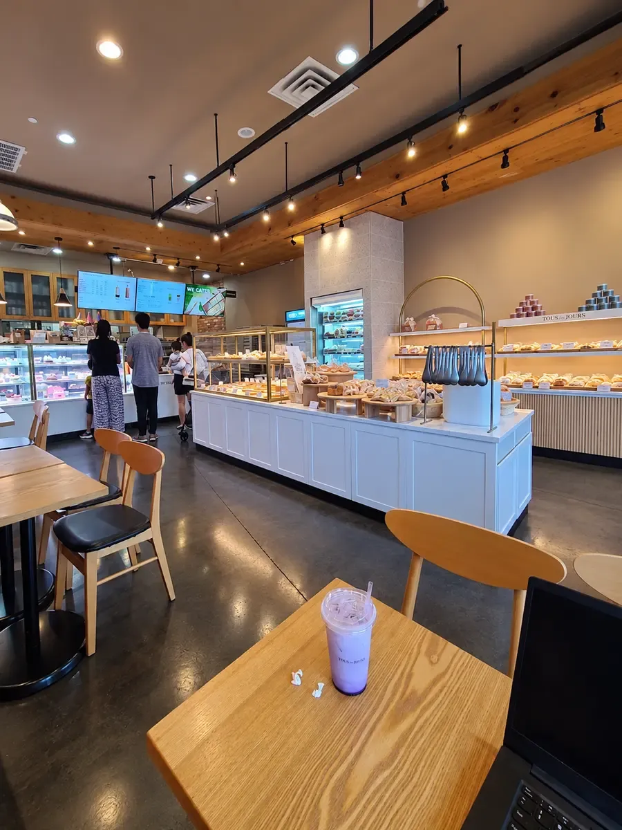 TOUS les JOURS Bakery Café - Austin
