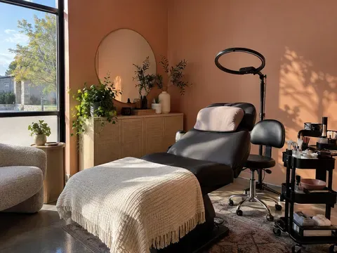 Chic Lash Lounge