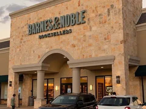 Barnes & Noble