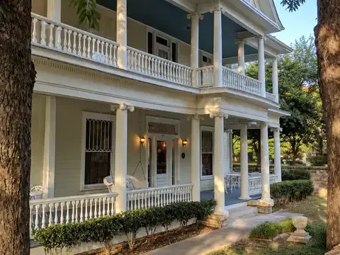 Austin Folk House