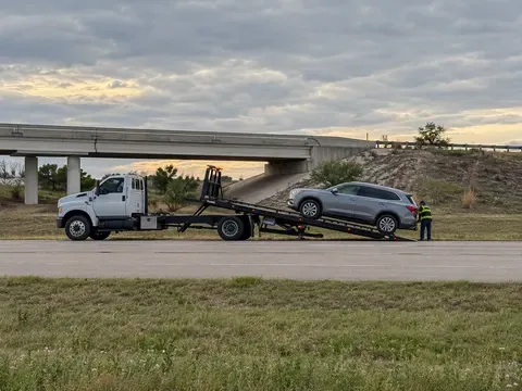 J & A Towing Service