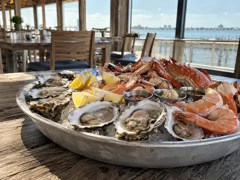 Deckhand Oyster Bar