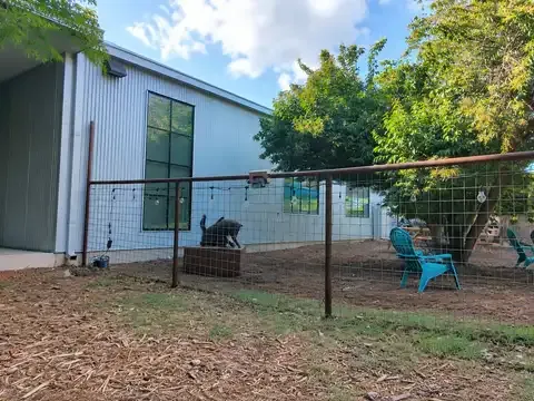 Neighbors Dog Park & Cafe