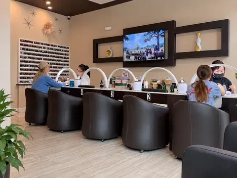 Lantana Nails & Spa