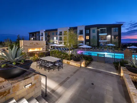 Windsor Oak Hill Apartments